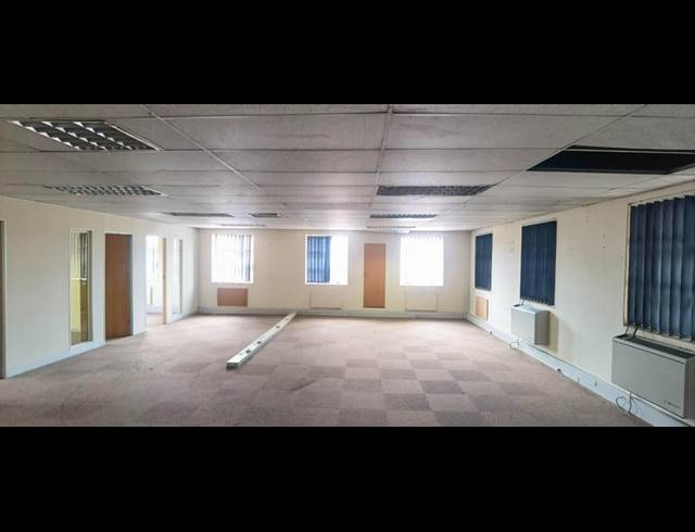 BUSINESS PROPERTY TO RENT IN ERASMUSKLOOF